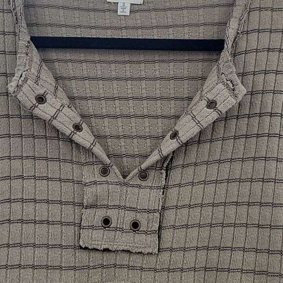 BKE Green Brown Eyelet Detail Long sleeve Top size Small - Picture 5 of 6